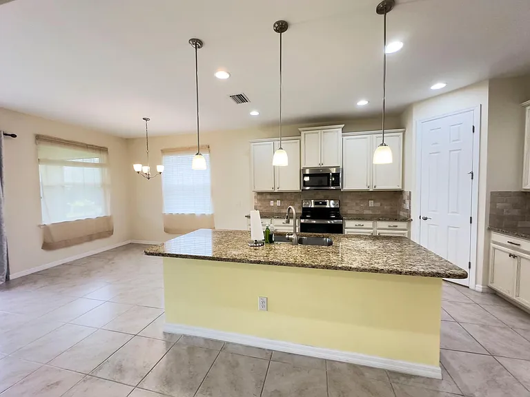 11487 Blackfin St — Photo 16