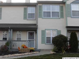 17 Quail Run, Bayville, NJ 08721
