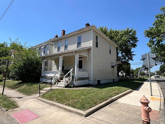 2nd image of 578 Southwood Ave