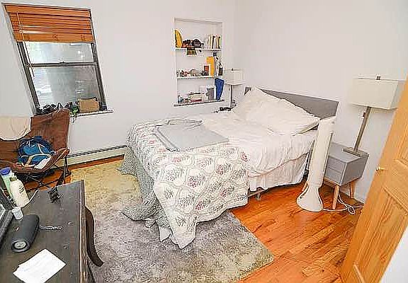 4th image of 19 Orchard St APT 2