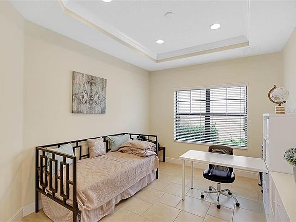4th image of 10832 Charmwood Dr