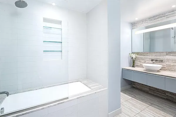 Rented by NY Best Homes Realty | media 31