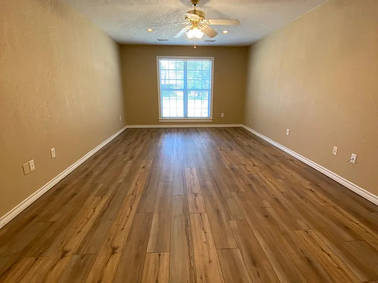 1441 Seamans Way — Photo 9