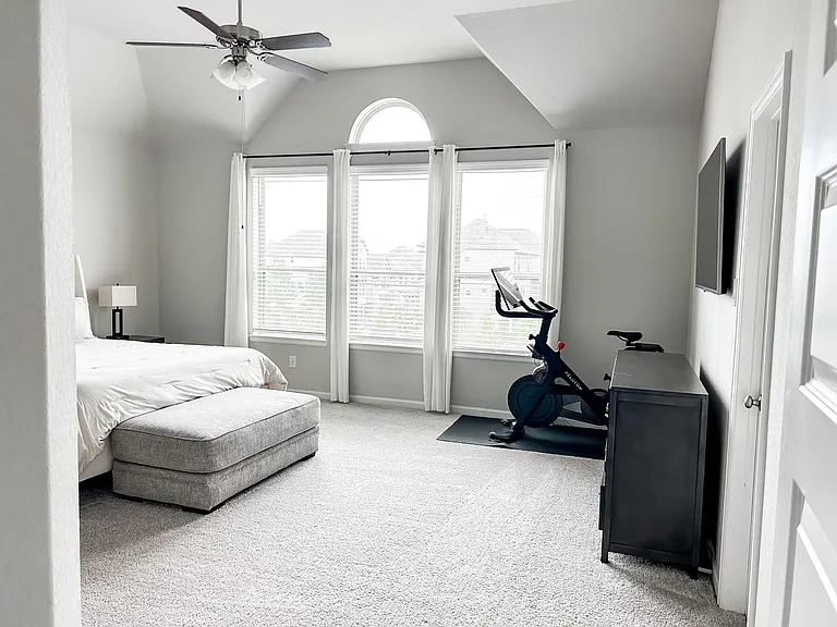 3904 Centre Plains Way — Photo 32