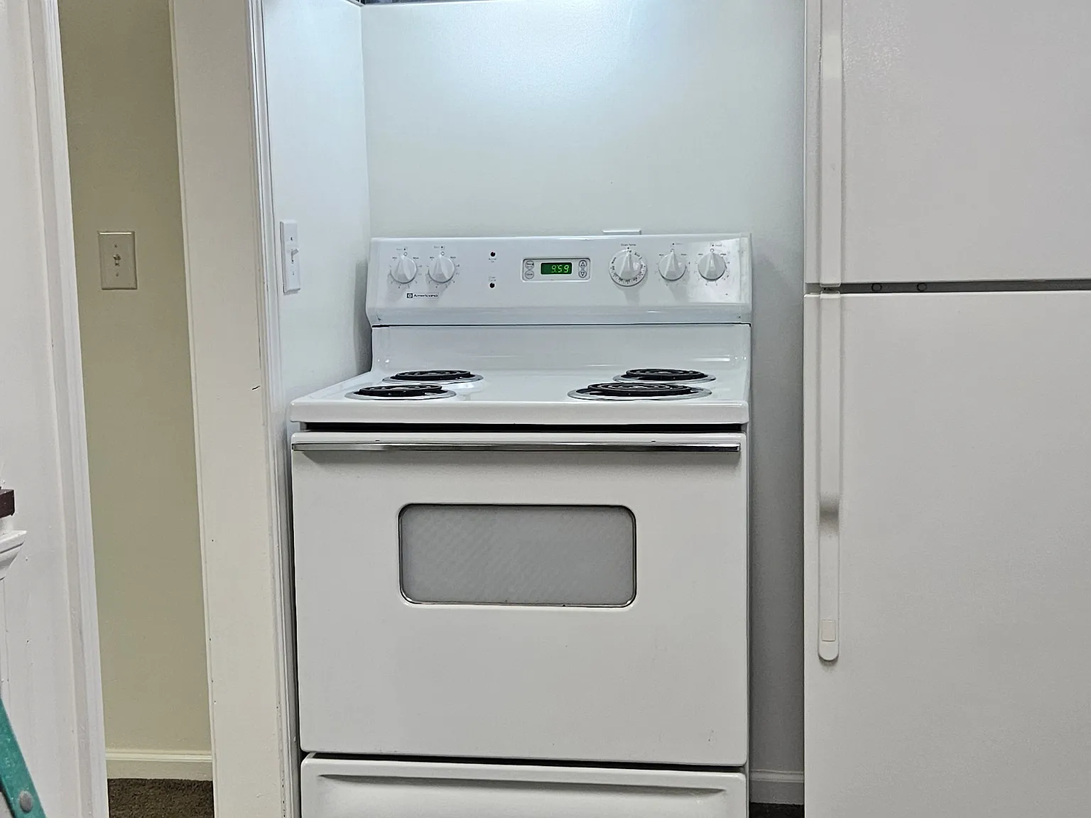 2 bed, 1600 sqft, $1,000 — Photo 2