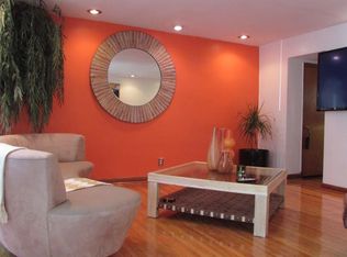 2737 E Country Club Rd, Philadelphia, PA 19131