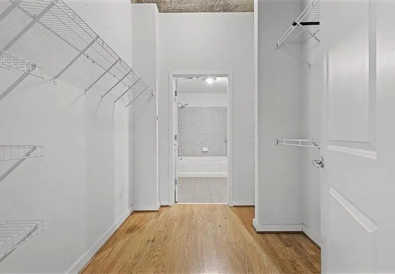250 Pharr Rd #1306 — Photo 15