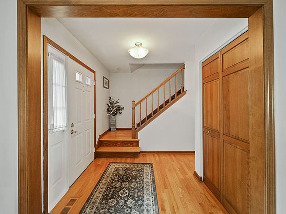 4th image of 918 Kilkenny Dr