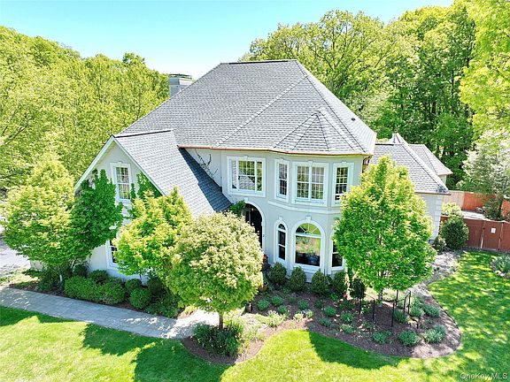 4th image of 2 Phillips Drive