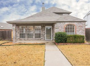 2614 Briarcliff Dr, Moore, OK 73170