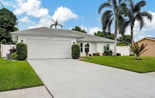 1305 Granada Blvd Photo 1