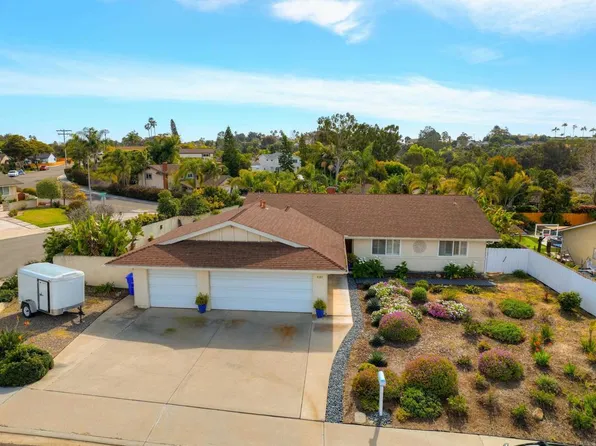 3385 Garibaldi Pl, Carlsbad, CA 92010
