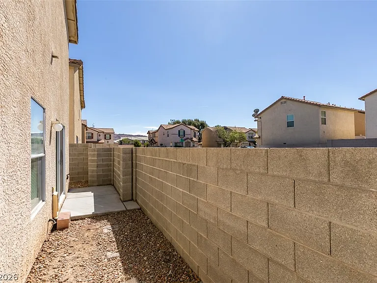 1170 Orange Meadow St — Photo 27
