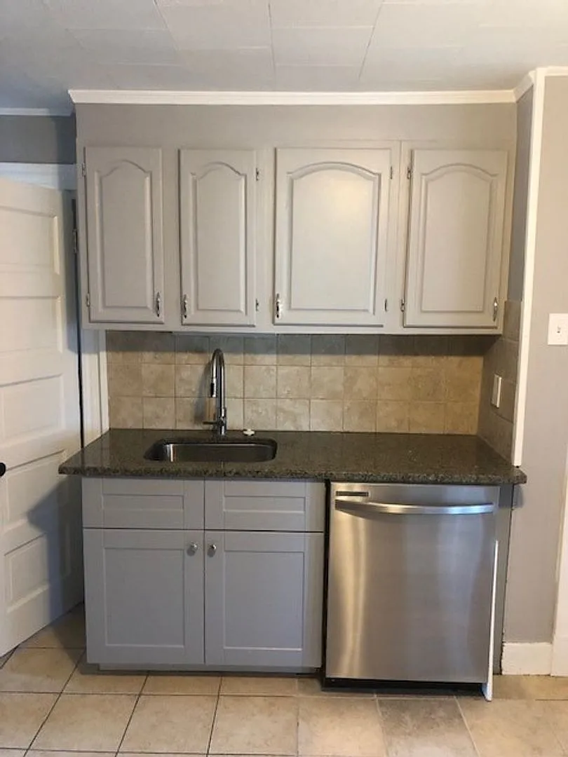 3 Bedroom Apartment - 1st Floor Unit — Photo 3