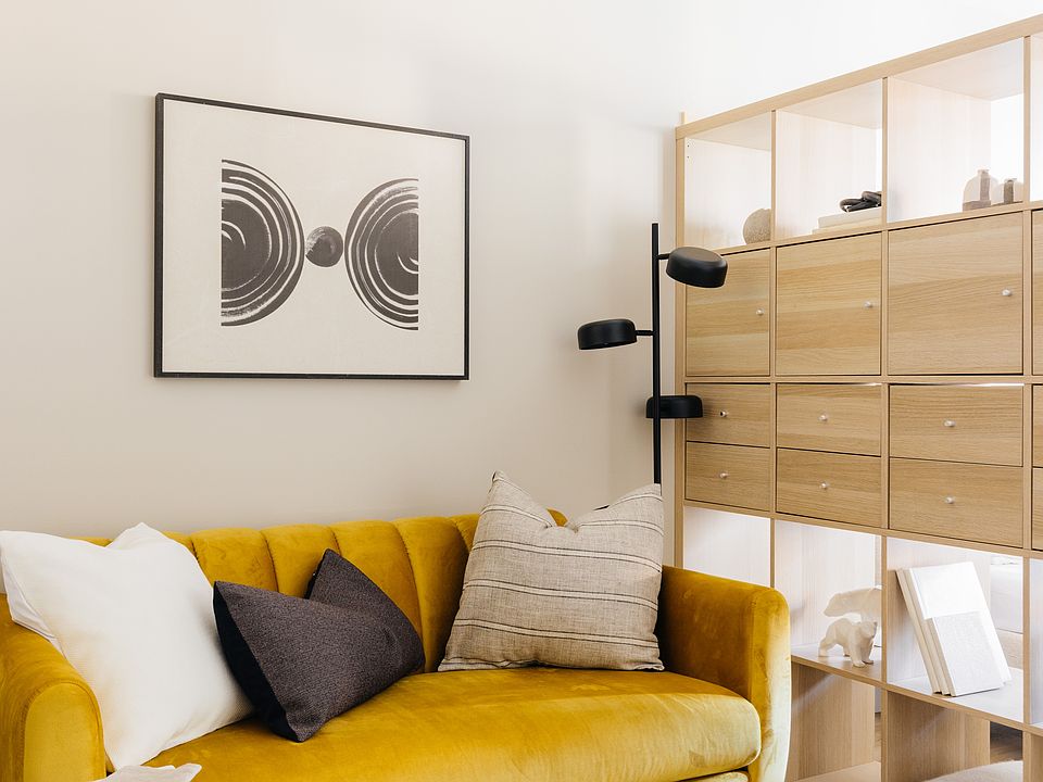1st image of 1142 Granville St #608
