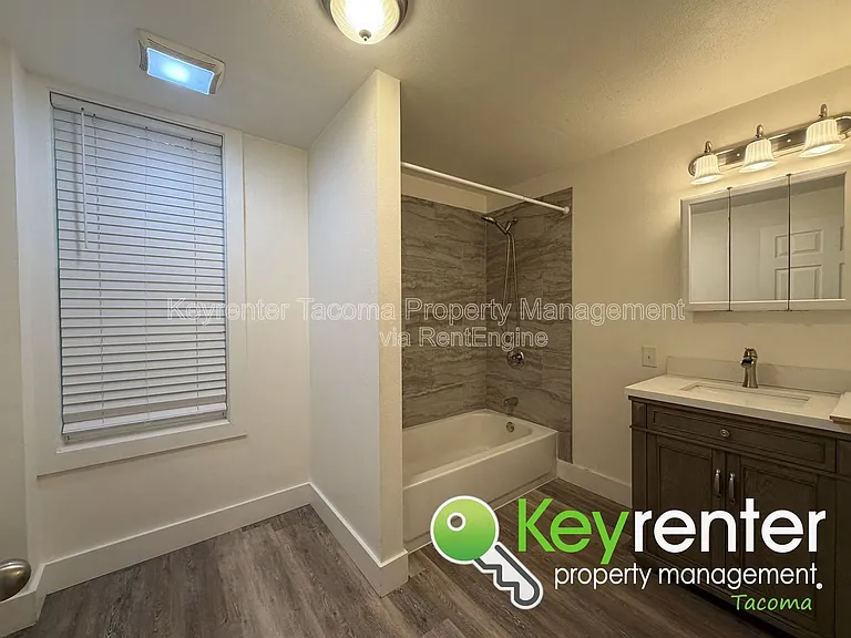 3620 E South St — Photo 9