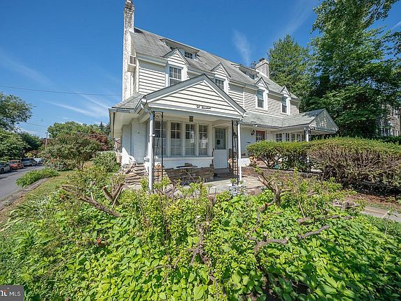 2nd image of 214 Harrogate Rd
