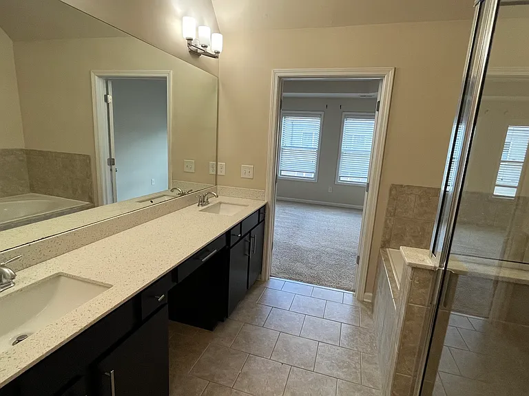 2254 Lavista Sq NE — Photo 9