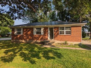 3719 Oboe Dr, Louisville, KY 40216