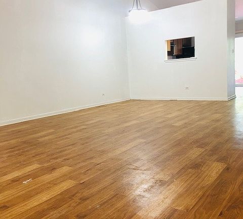 3rd image of 41 Bedford Rd