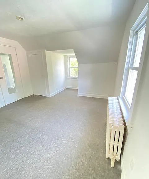 88 Wyman Ave — Photo 10