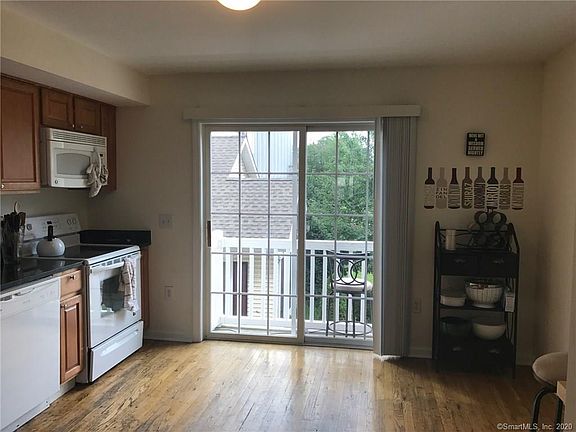 4th image of 5 6th St Unit C