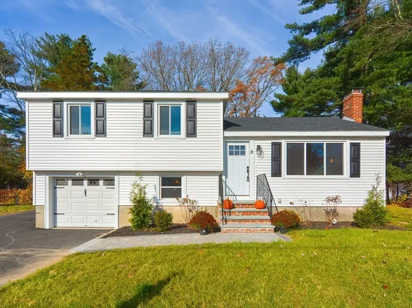 9 Midland Ave, Franklin, MA 02038