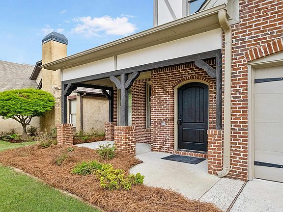 3rd image of 2402 Abbeyglen Cir