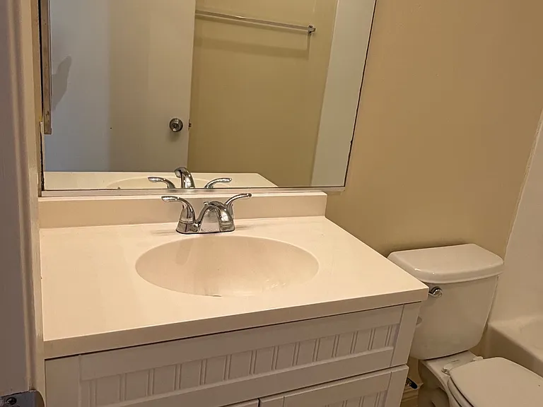 1122 Linden Ave #3 — Photo 11