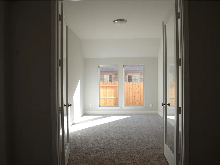 10511 Forfar Ln — Photo 21
