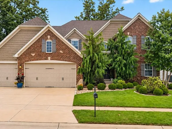 1302 Spring Lilly Dr, High Ridge, MO 63049