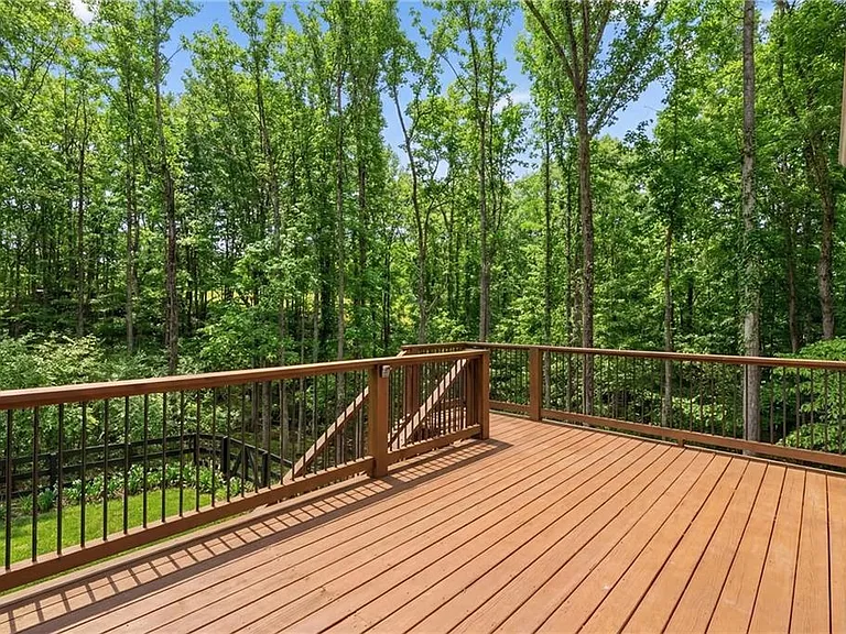 15448 Hopewell Rd — Photo 24