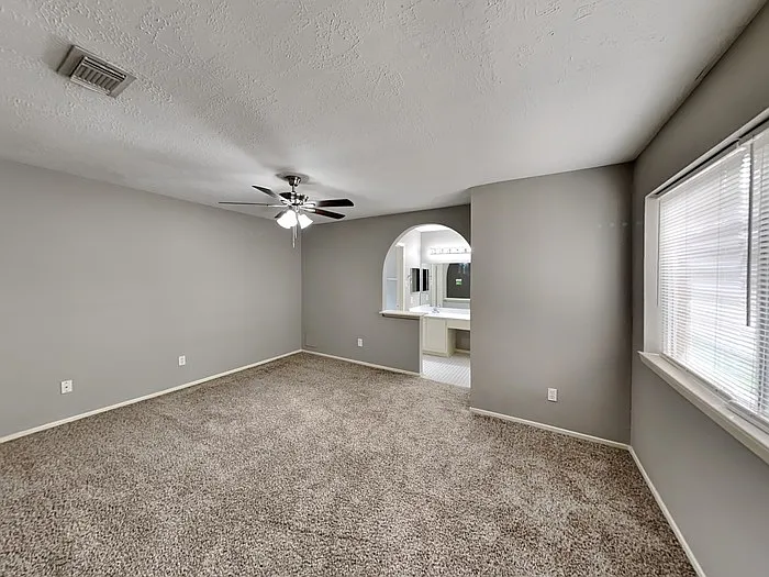 24030 Griffin House Ln — Photo 10