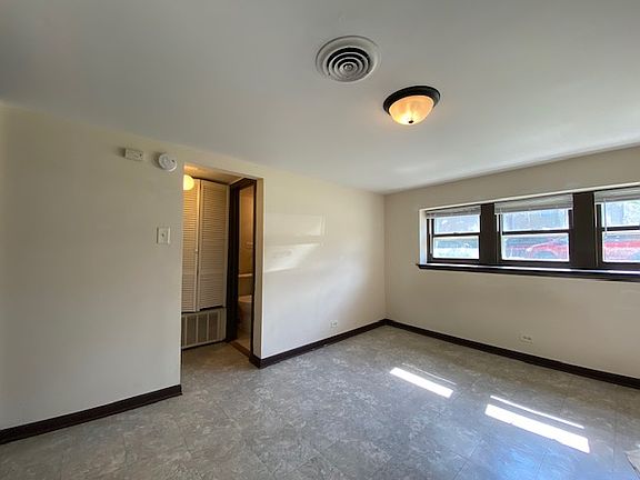 4th image of 2957 N Parkside Ave #Gs