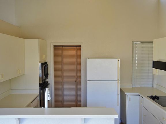 3rd image of 217 Shorebird Cir