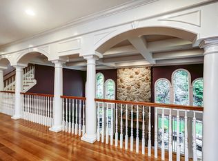 277 Old Somerset Rd, Watchung, NJ 07069