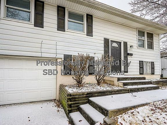 5th image of 9515 Wallace Ave