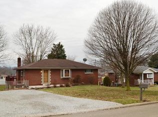 1524 Marion Dr, Finleyville, PA