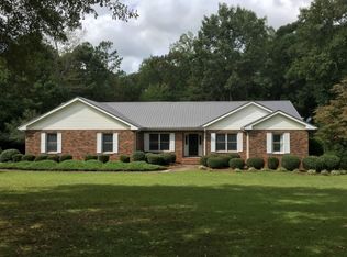 284 Crystal Creek Dr, Colbert, GA 30628