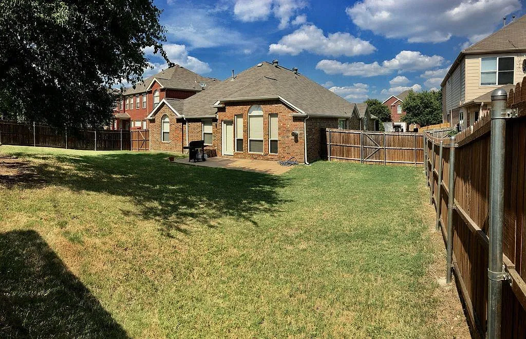 4 bed, 2125 sqft, $2,550 — Photo 3