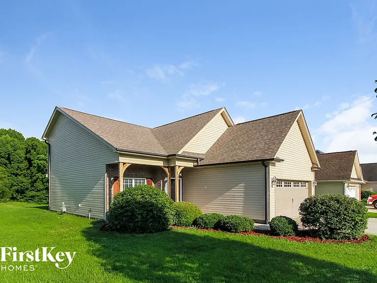 4701 Audrey Dr — Photo 2