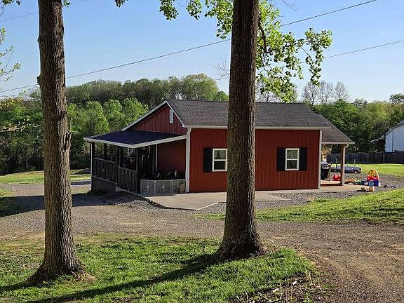2nd image of 1224 Cox Rd