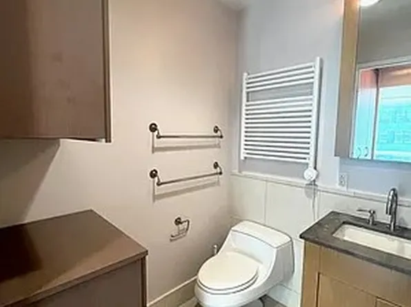 350 West 42nd Street image 10 of 10