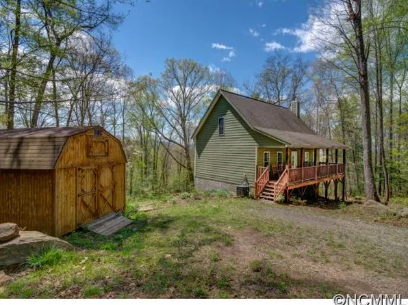 47 Lost Mountain Ln, Asheville, NC 28805