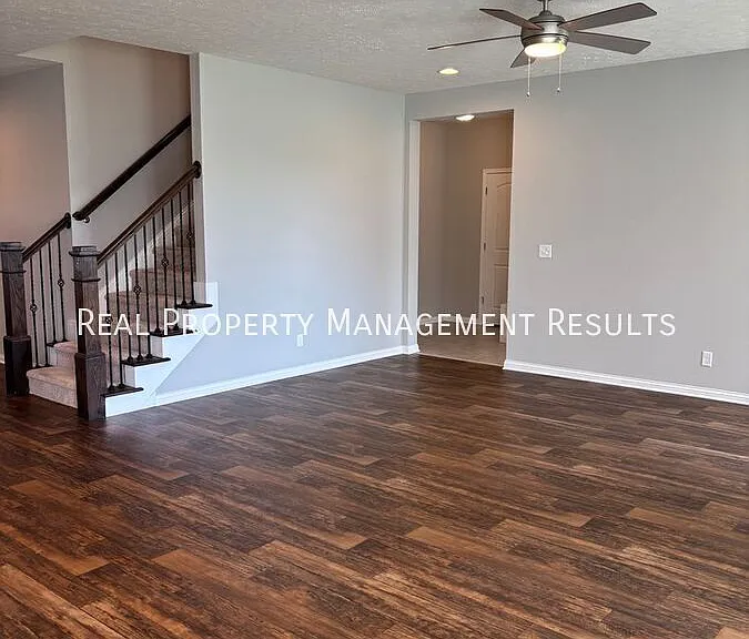 4817 White Chapel Dr — Photo 3