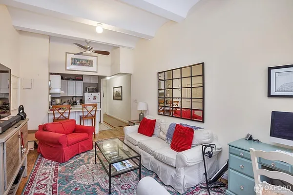 Rented by Oxford Property Group | media 18