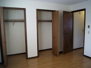 1420 Draper St APT 203, Baraboo, WI 53913