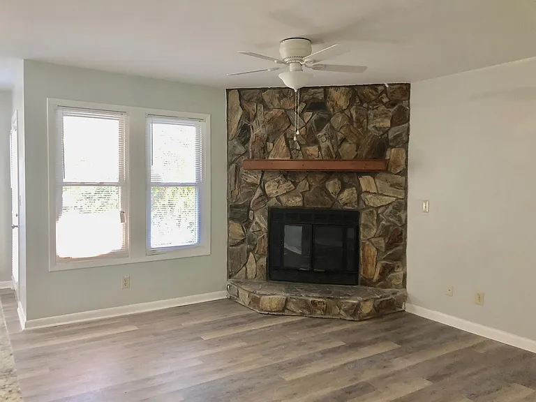 6776 Willowbrook Dr #1 — Photo 3