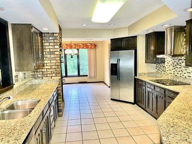 2nd image of 4728 Quarry Ridge Trl
