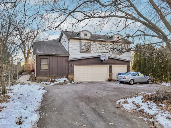 25283 W Timber Ln, Lake Villa, IL 60046